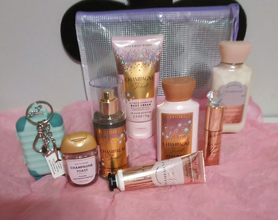 Bath & Body Works Champagne Toast 7 pc Mini/Travel set with