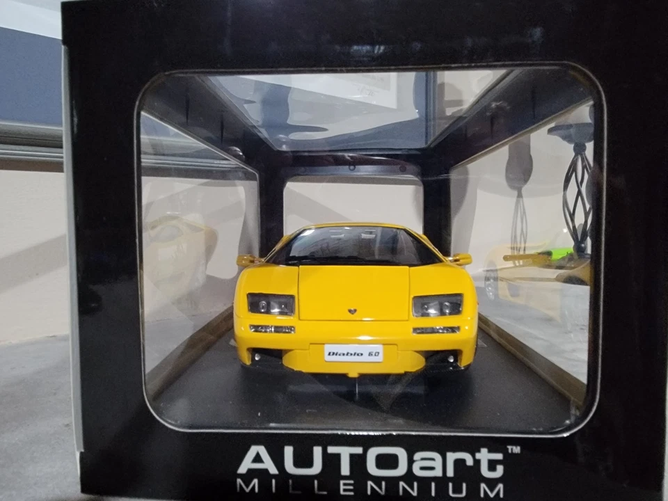 1/18 Autoart Lamborghini Diablo 6.0 | Amarillo | Caja sin abrir | Nuevo Foto 3 de 4