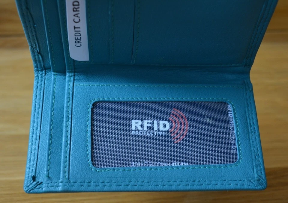 Bercy Geldbörse Portmonnaie echt Leder RFID-Schutz türkis  neu - Bild 4 von 4