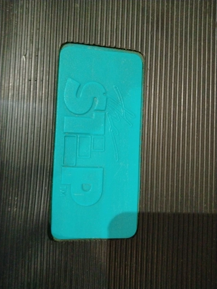 Plataforma aeróbica original The Step 36" con cuatro elevadores Foto 2 de 4