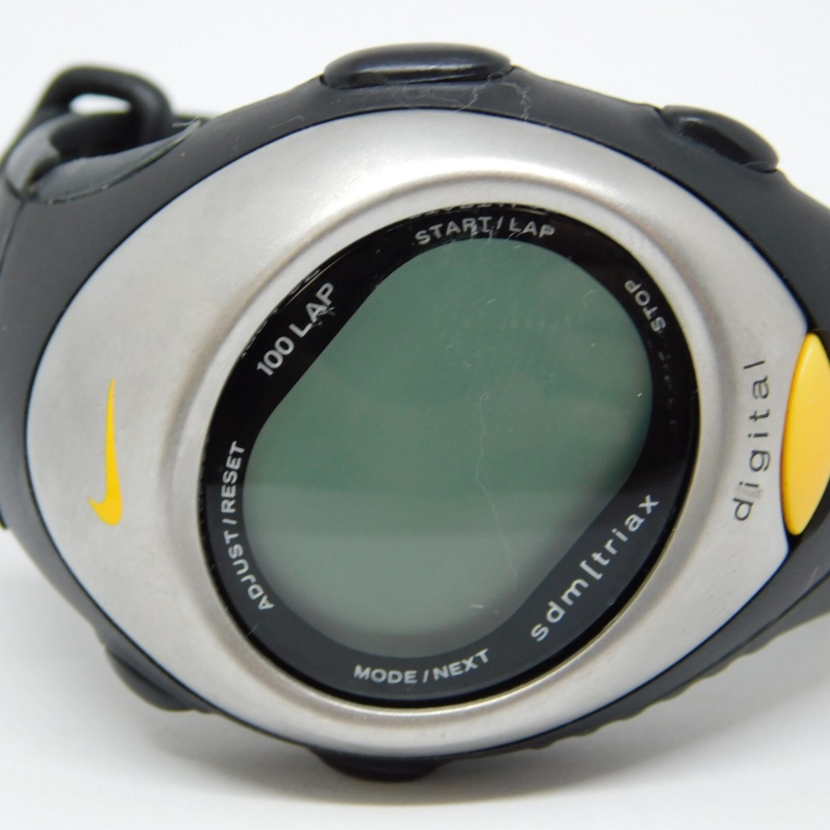 Nike sdm[triax SM004 Black Tone 100 Lap Quartz Digital Men's Watch