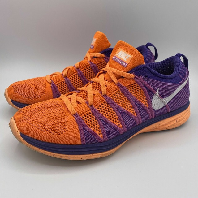 nike flyknit tennis shoes