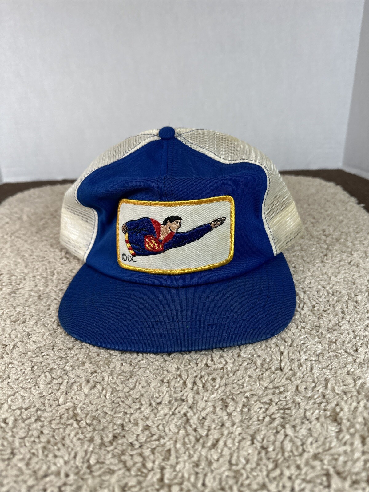 Foto 1 di 9
