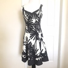 Nine West Fit & Flare Patterned Dress Sz 4