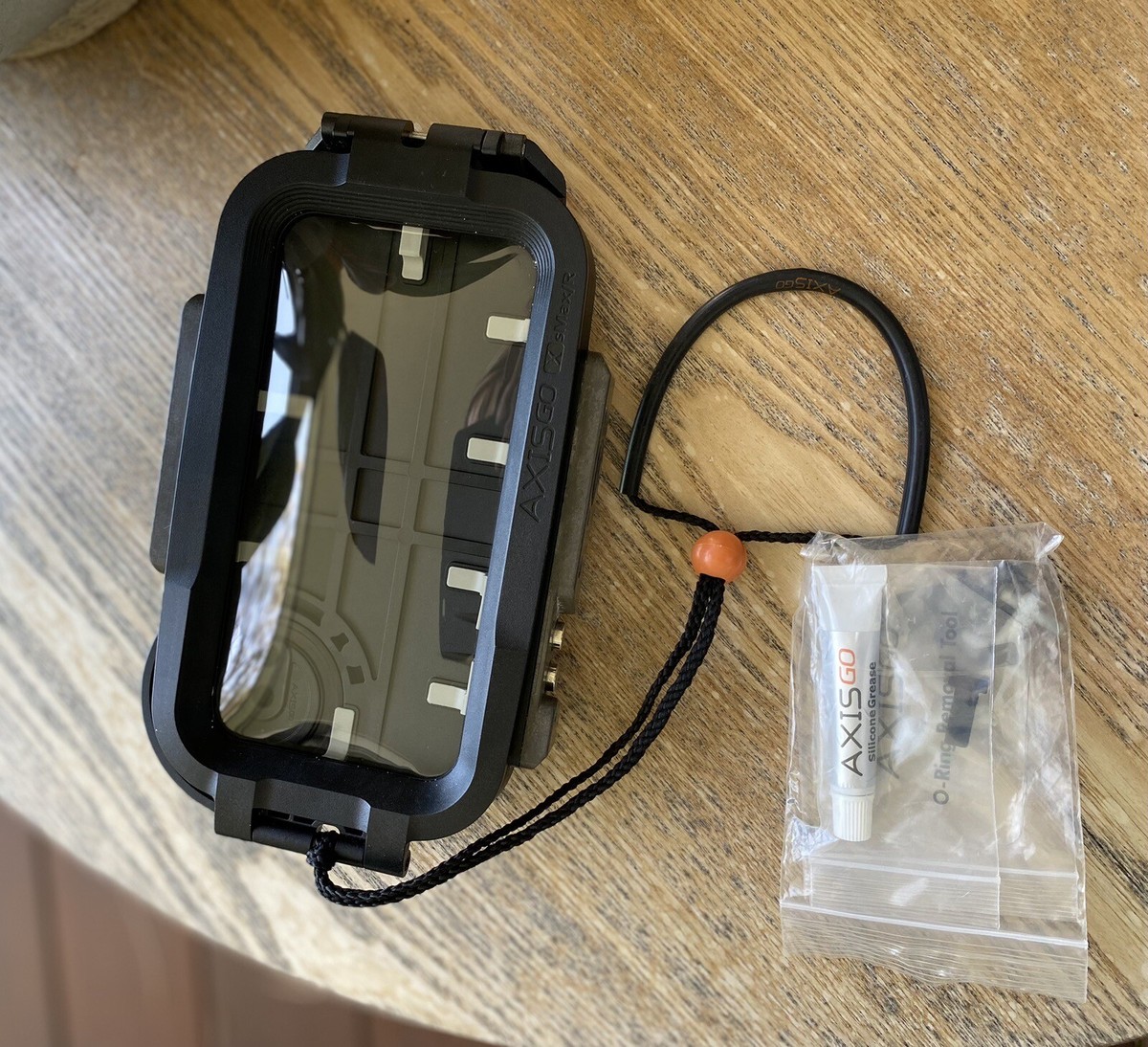 AxisGO XSMax/R underwater camera housing Excellent Condition used