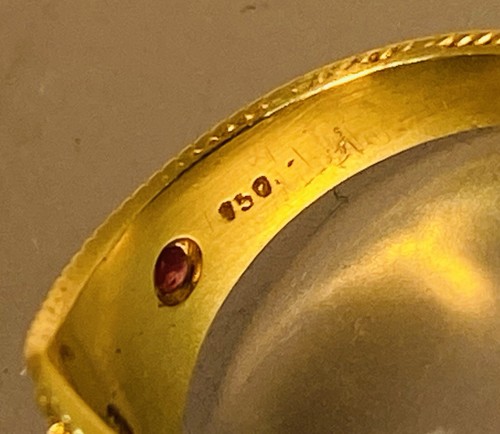 Antiker Massiv Ring 750 Gold mit 1 Smaragd und 2 Rubine - Picture 4 of 9