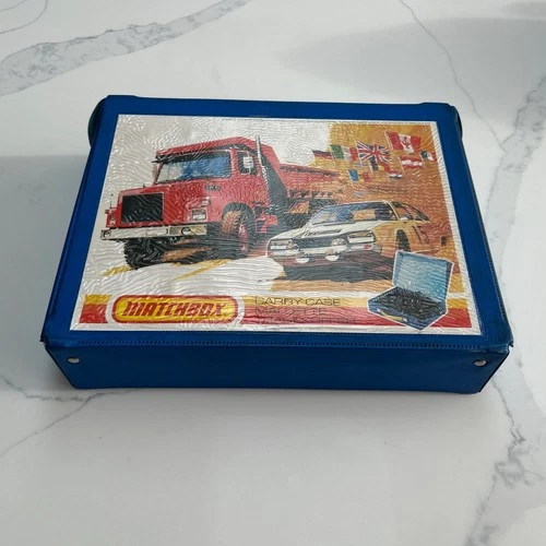Matchbox 80s Vintage Toy Car case lorry design retro figures