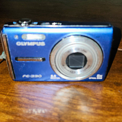 Olympus FE-330 Blue Compact Digital Camera 8MP 3x Zoom IS 2.5in USB