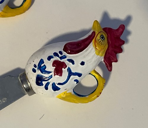 Set of 3 Adorable Hand Painted Resin Rooster Design Butter Spreaders - Picture 3 of 11