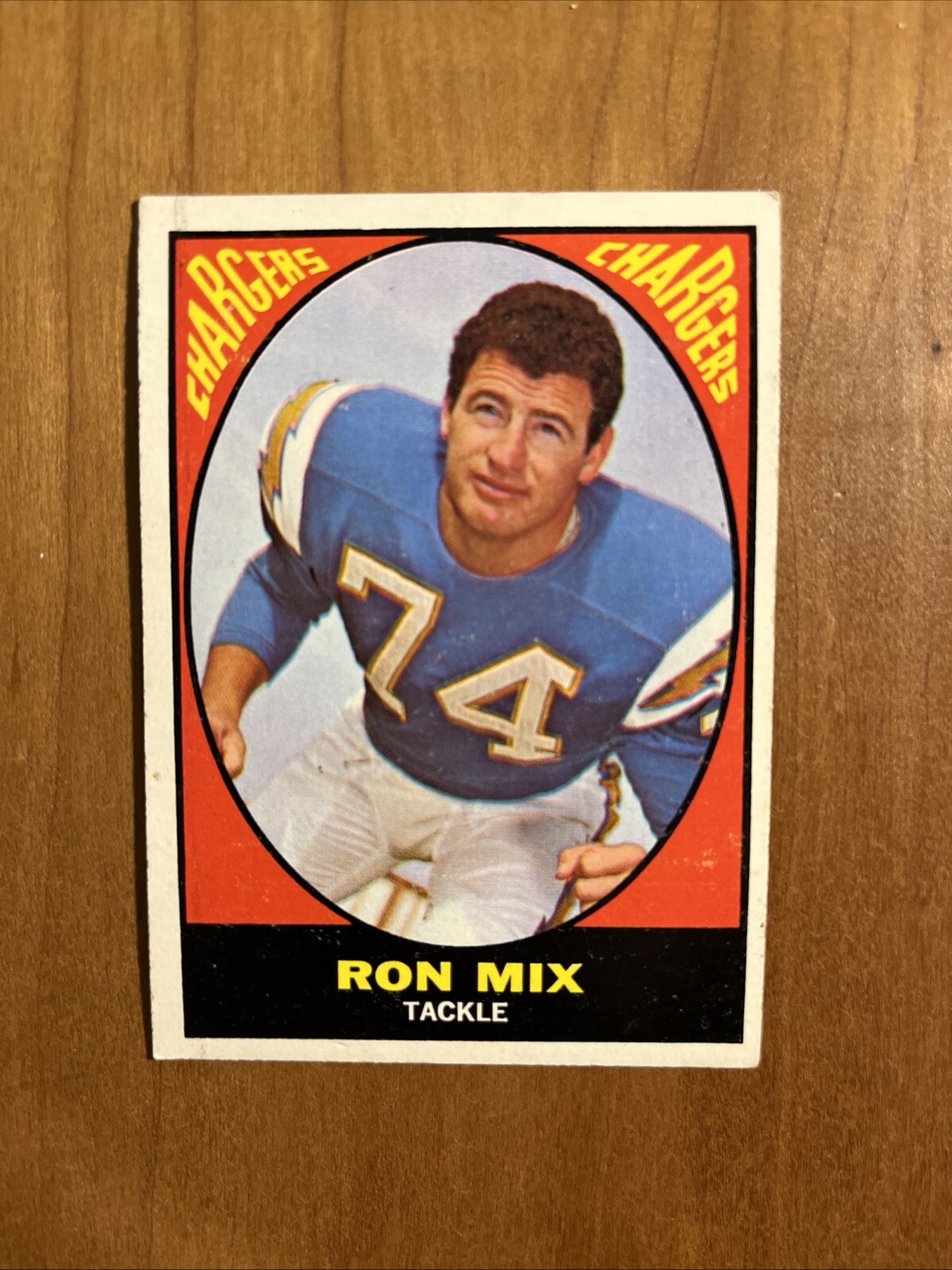 1967 Topps #125 Ron Mix HOF San Diego Chargers / USC Trojans