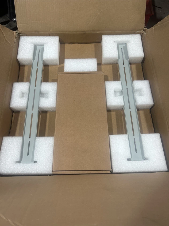 Check Point Model: P-20 Security Appliance NEW - Image 4 of 4