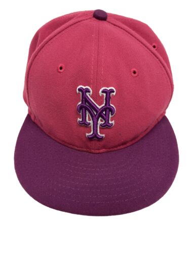 Pink New York Mets Fitted Hat Size 7 1/4 New Era 59 Fifty 70% Acrylic 30% Wool