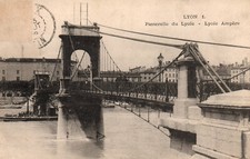 Old postcard 69 - LYON 1 (Rhone) - Passerelle du Lycée - Lycée Ampère