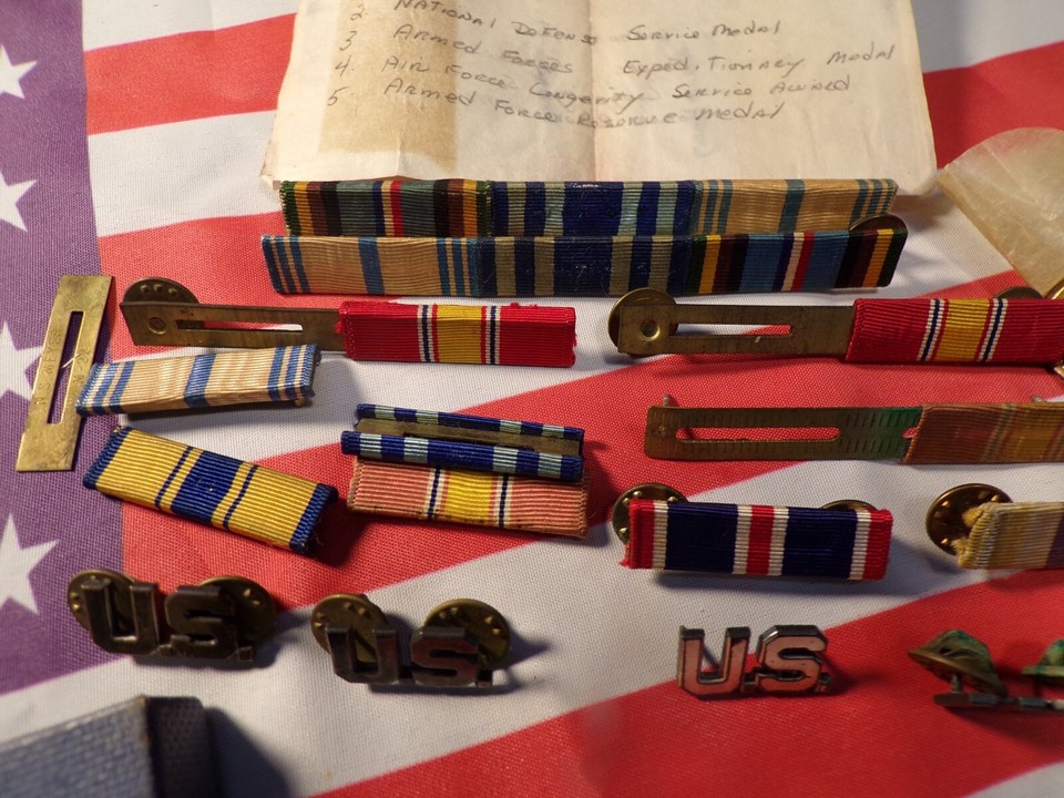 U.S. Airforce Ribbons and Medals Korea/Vietnam Era Major E F Curling