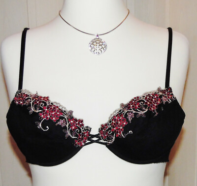 Neuw. Edler Nuance Push Up BH Gr. 80 B Schwarz-Weinrot Stickerei-Spitze 