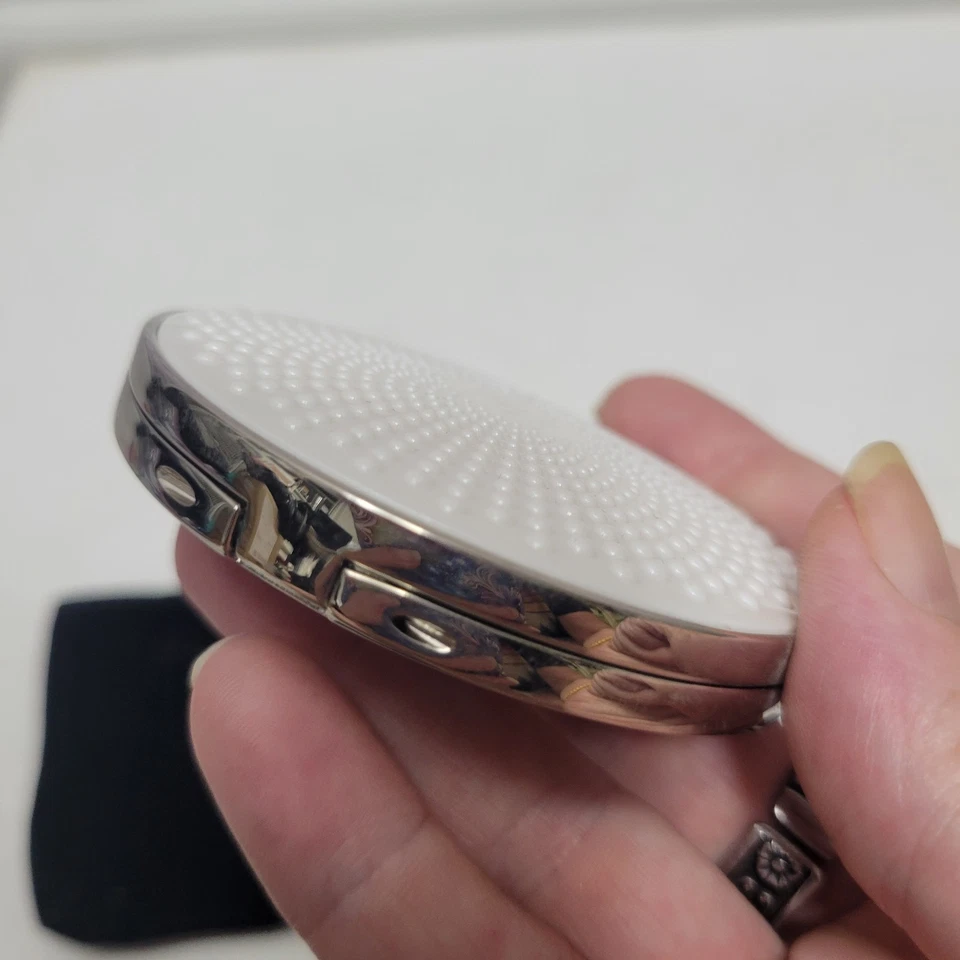 NUEVO Polvo facial Guerlain Meteorite Voyage Compact 01 Mythic 11 g 8E01 recargable Foto 4 de 4