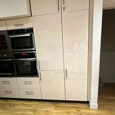 Modern Cream Gloss L-Shape Kitchen Units Set Base Wall Tall Cabinets Wood