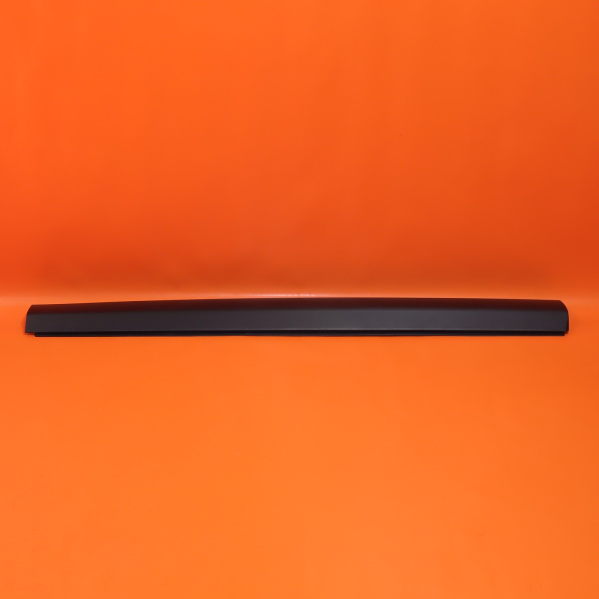 ROLLS ROYCE CULLINAN DOOR MOLDING LEFT FRONT 2021 2022 2023 51137448585