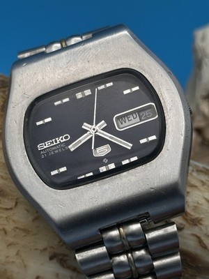 Vintage 1970s Seiko 5 6119-5431 TV Shape Automatic Watch. Running