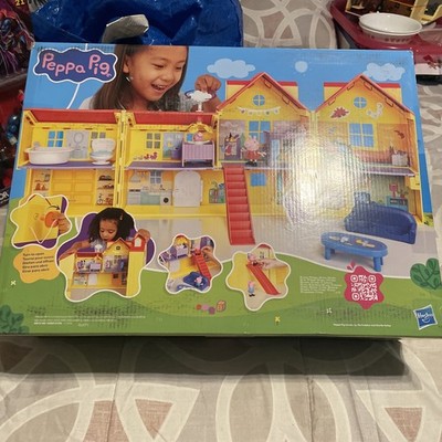 PEPPA PIG Peppa's Big Family House Playset with 3 Figures, 11 Accessories, 2025
