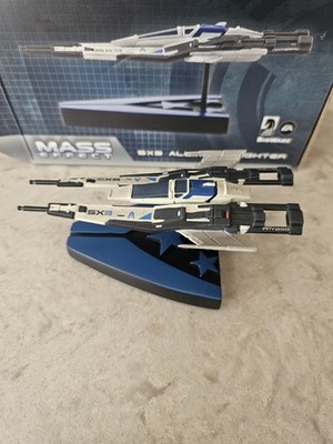 Mass Effect SX3 Alliance Fighter Statue Ship Dark Horse Deluxe