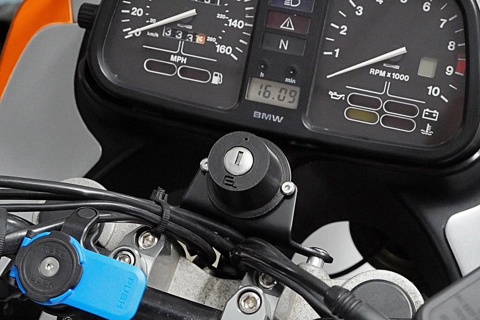 Soporte de montaje de encendido - BMW K75s, K75 personalizado Foto 4 de 4