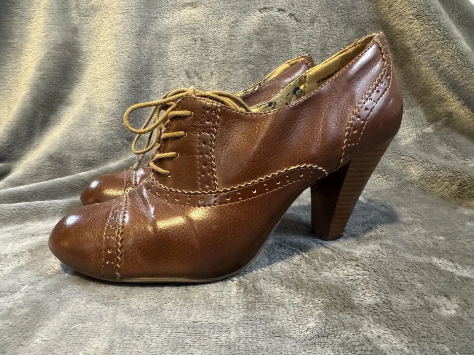 Zapatos American Eagle para mujer talla 8,5 marrón Oxford tacones brogue puntera con cordones Foto 3 de 4