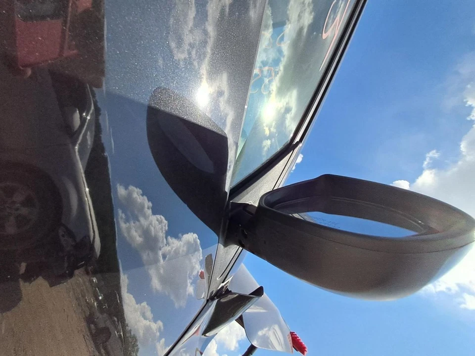 2013 Chevrolet Equinox Passenger Side Mirror Assembly Black Used B Grade - Image 2 of 4