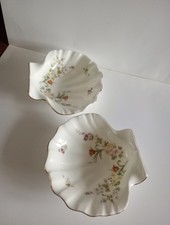 Wedgwood Mirabelle 2 x 14cm Shell Shaped Trinket Dishes. Excellent Condition.