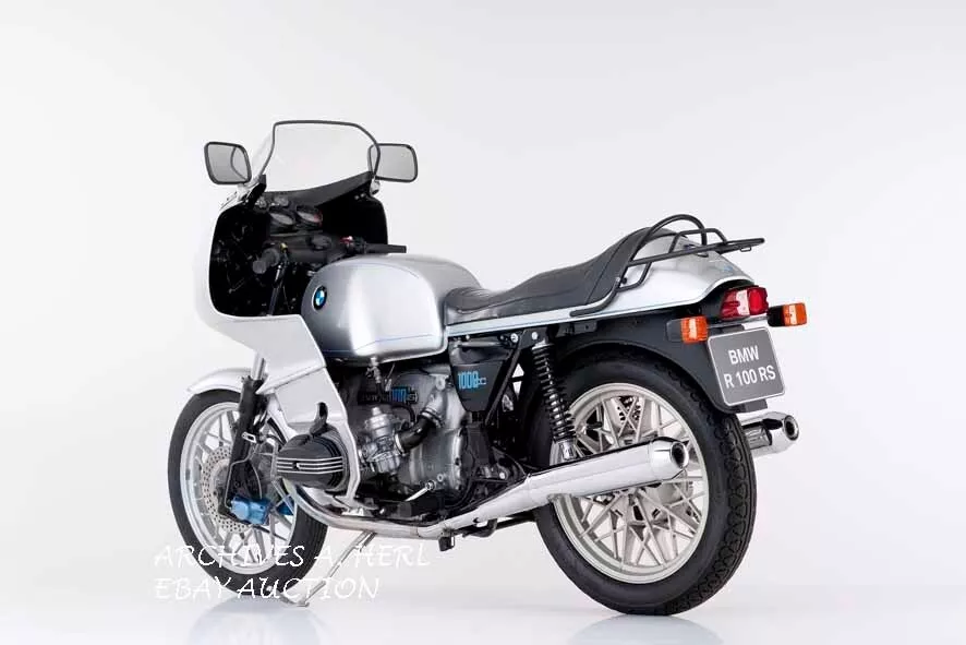 BMW R100RS R 100 RS 1976 introduction motorcycle photo press