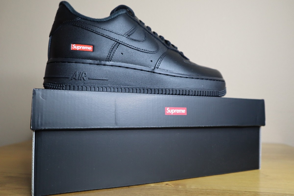 Size 8 - Nike Air Force 1 Low x Supreme Box Logo - Black Size 8 - Nike Air Force 1 Low x Supreme Box Logo - Black
