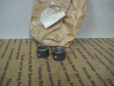 2 NOS International Harvester Spacers 470884R1