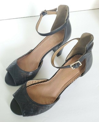 sofft cabana block heel sandal