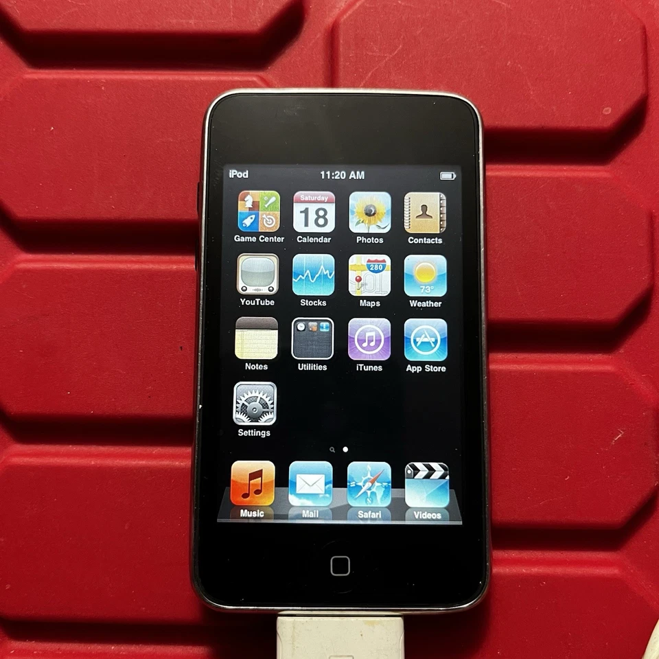 Apple iPod Touch 2nd Generation 8GB Factory Reset MC086LL Pre Owned Tested - Image 2 of 4