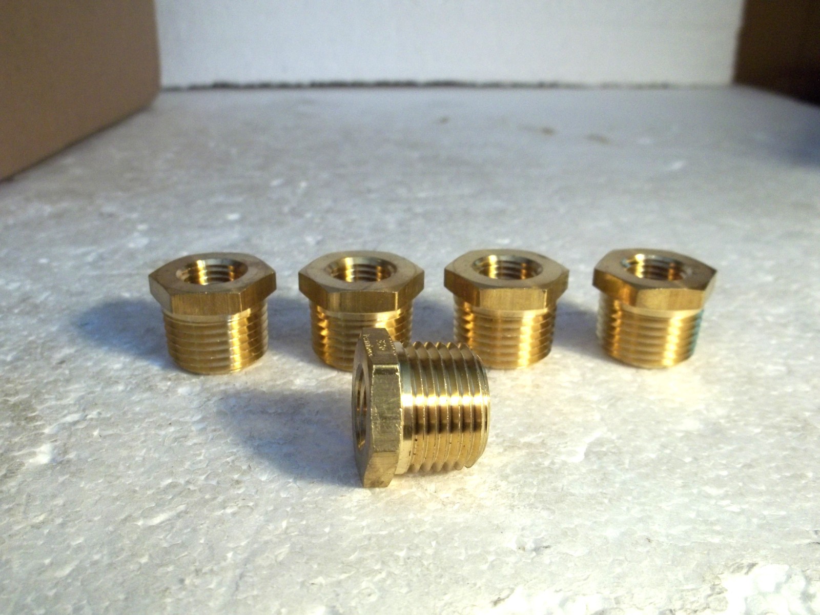 Lot of (5) Solid Brass Reducer Bushing 1/2" NPT Male to 1/4" NPT Female Pipe