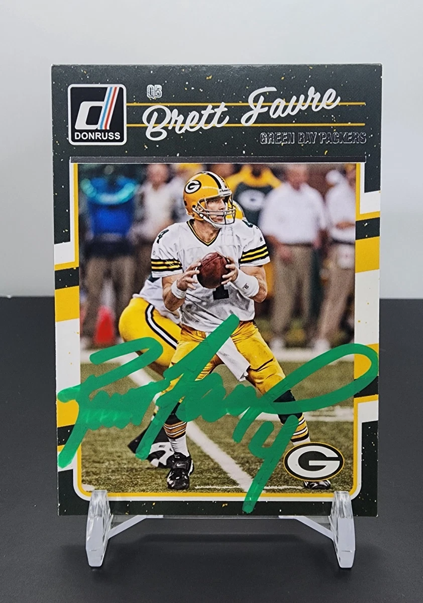 Panini Brett Favre Football Autographed Sports Trading Cards