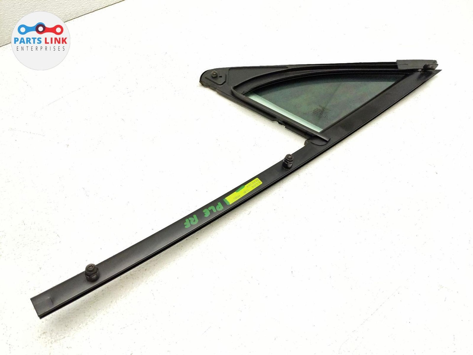 2016-20 BENTLEY BENTAYGA FRONT RIGHT DOOR VENT GLASS FIXED CORNER WINDOW GENUINE