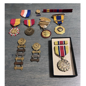 Vintage Medal & Pin Lot: National Defense, Service Ribbons, 3 Years, Jan-Jul