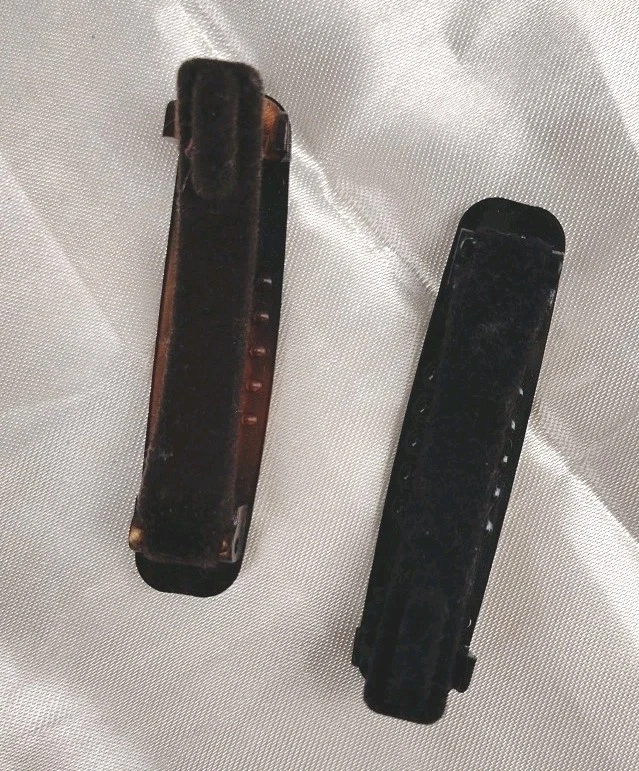 Black & Brown Faux Tortoise Shell Barrettes With Felt And Teeth - Image 3 of 4