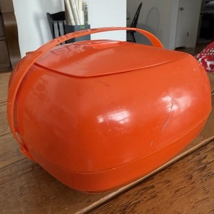Vintage MCM Orange Plastic Picnic Basket RARE Complete Set!! Mid Century Modern