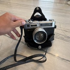 Yashica Electro 35 Silver Vintage Film Rangefinder Camera w/ Case  Strap