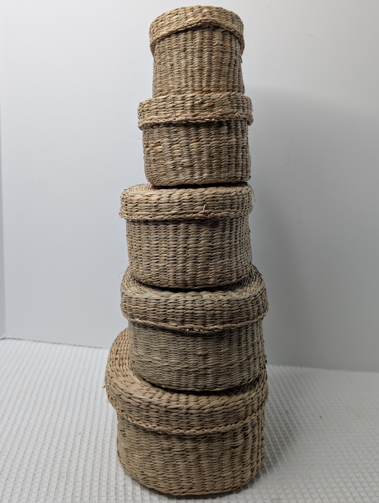 Vintage Nesting Wicker Rattan Baskets Boho Lids Handles Set of 5 Oval 7.5" to 5"