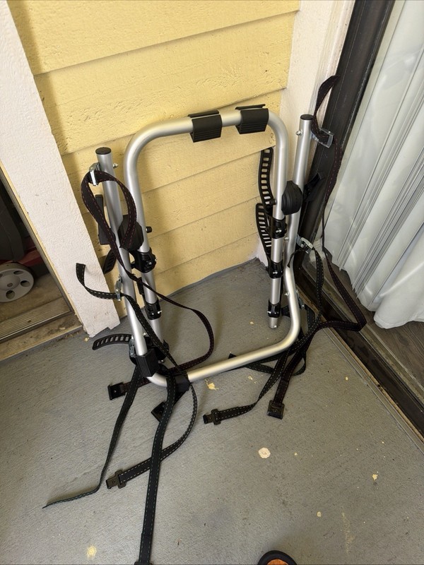 Bell Cantilever 300 3-Bike Trunk Rack Mount for Cars, SUVs, Minivans and More