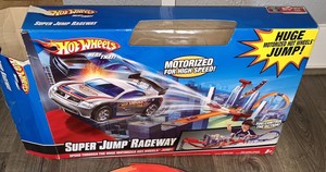 hot wheels super jump raceway