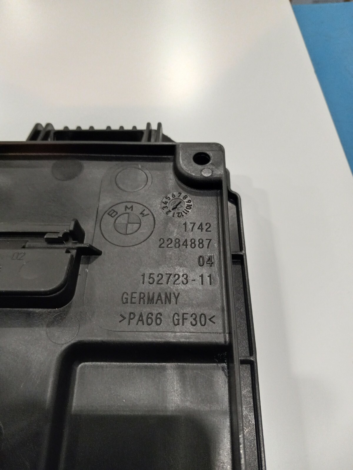 BMW Genuine Fan housing with Fan 850w 17112284887 fit M3 F80 M4 