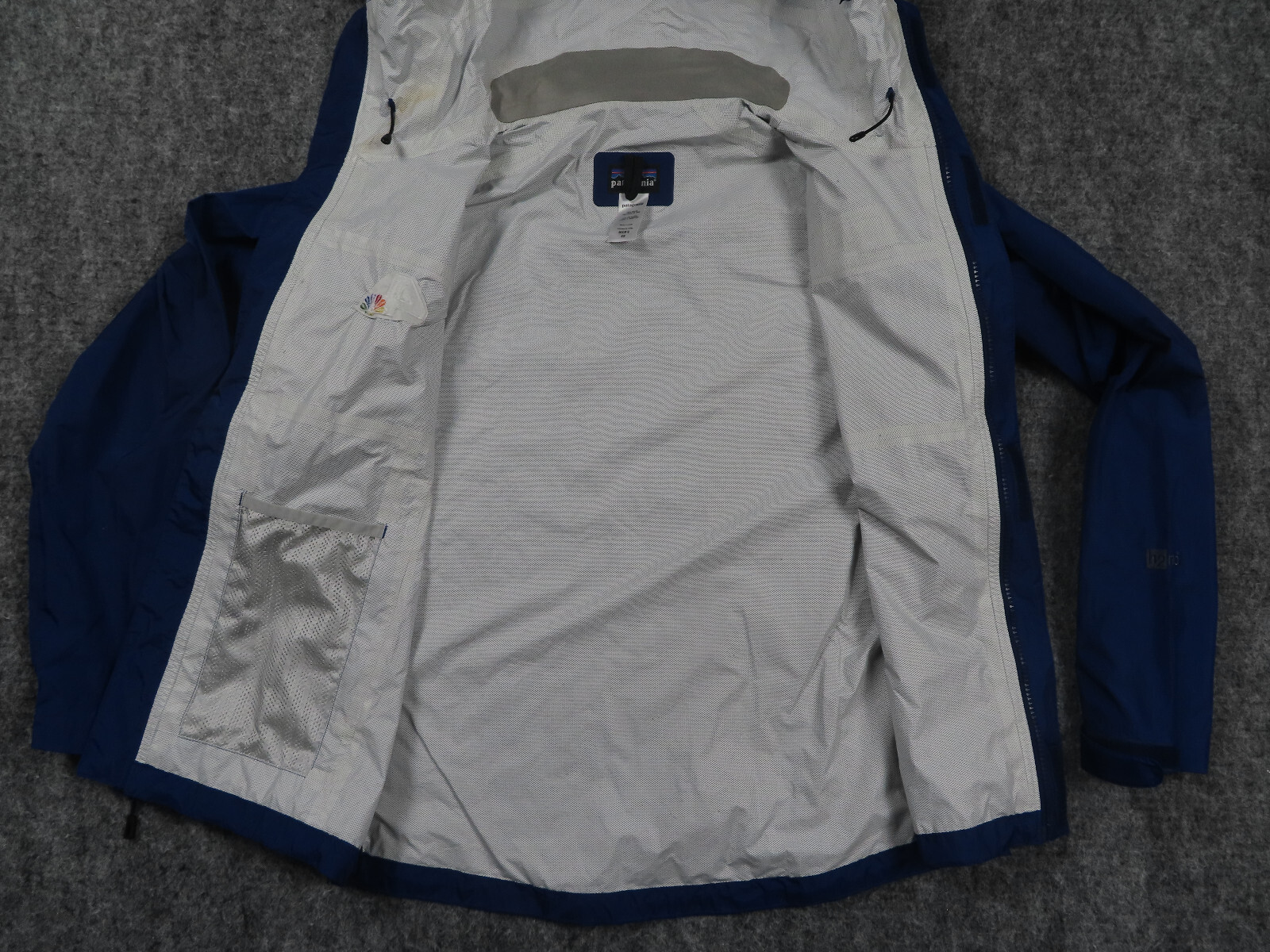 Picture 3 of 12