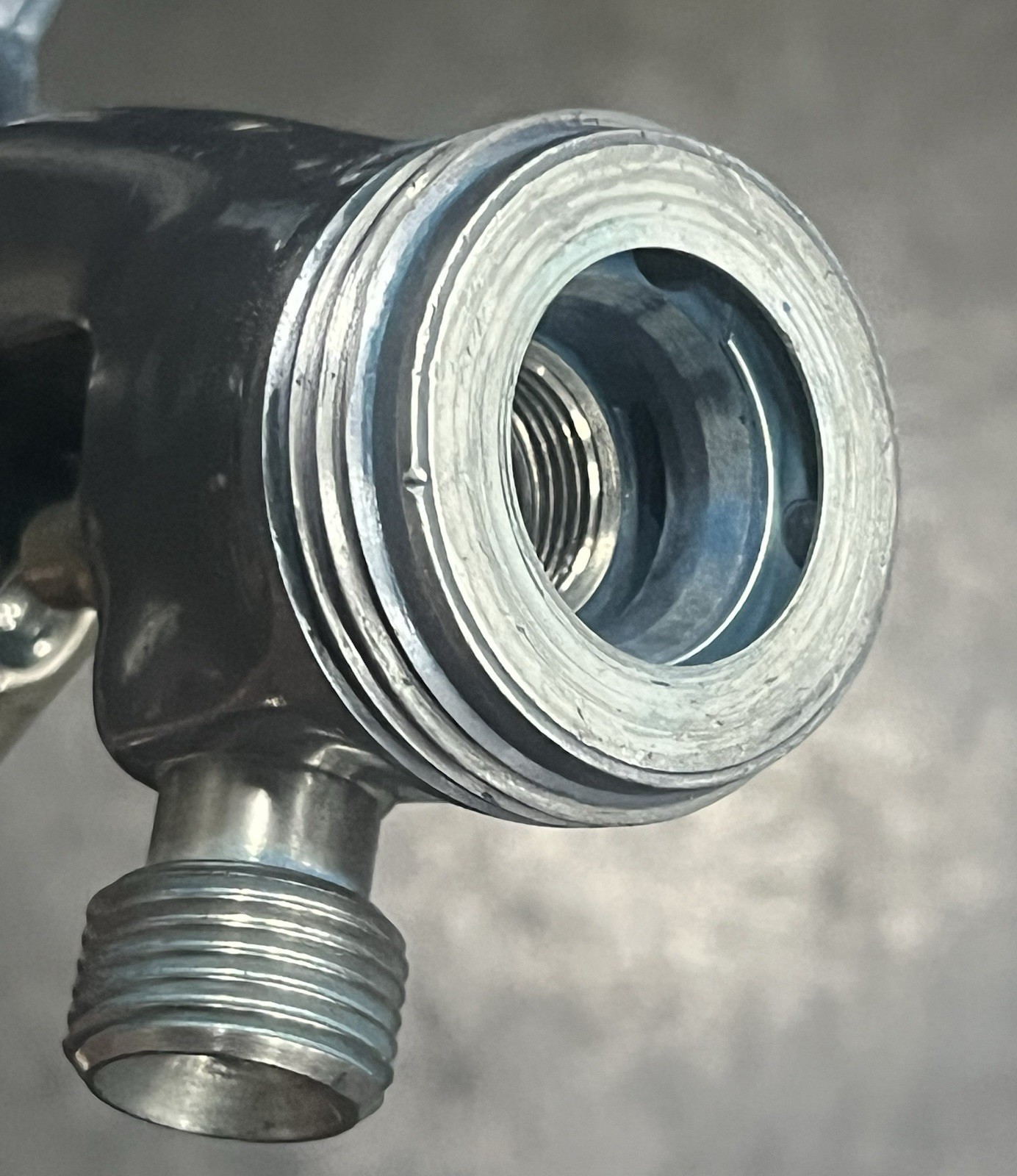 3 Graco AirPro Pressure Fed Conventional Spray Guns