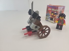 LEGO set 1099 Ninja Blaster VINTAGE CASTLE 100% complete w/ instructions Minifig