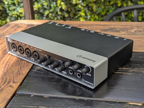 Steinberg UR44 USB 2.0 Audio Interface - Picture 4 of 16