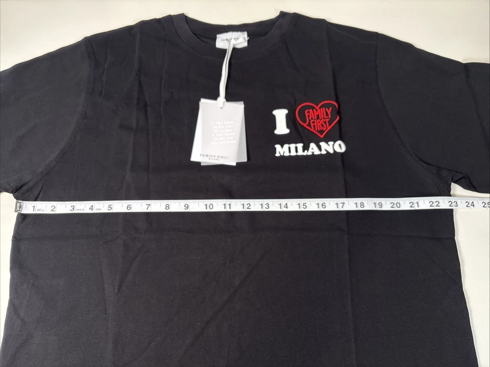 Camiseta Family First 'I Love Milano' Manga Corta Cuello Redondo Negra Talla XL Foto 4 de 4